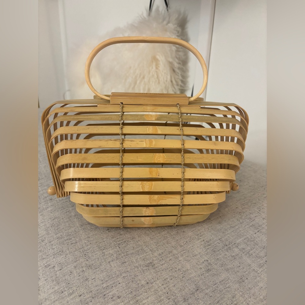 Cult Gaia Seashell Bag, 100% bamboo